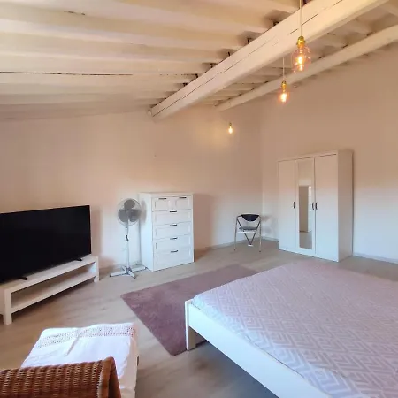 Santini House